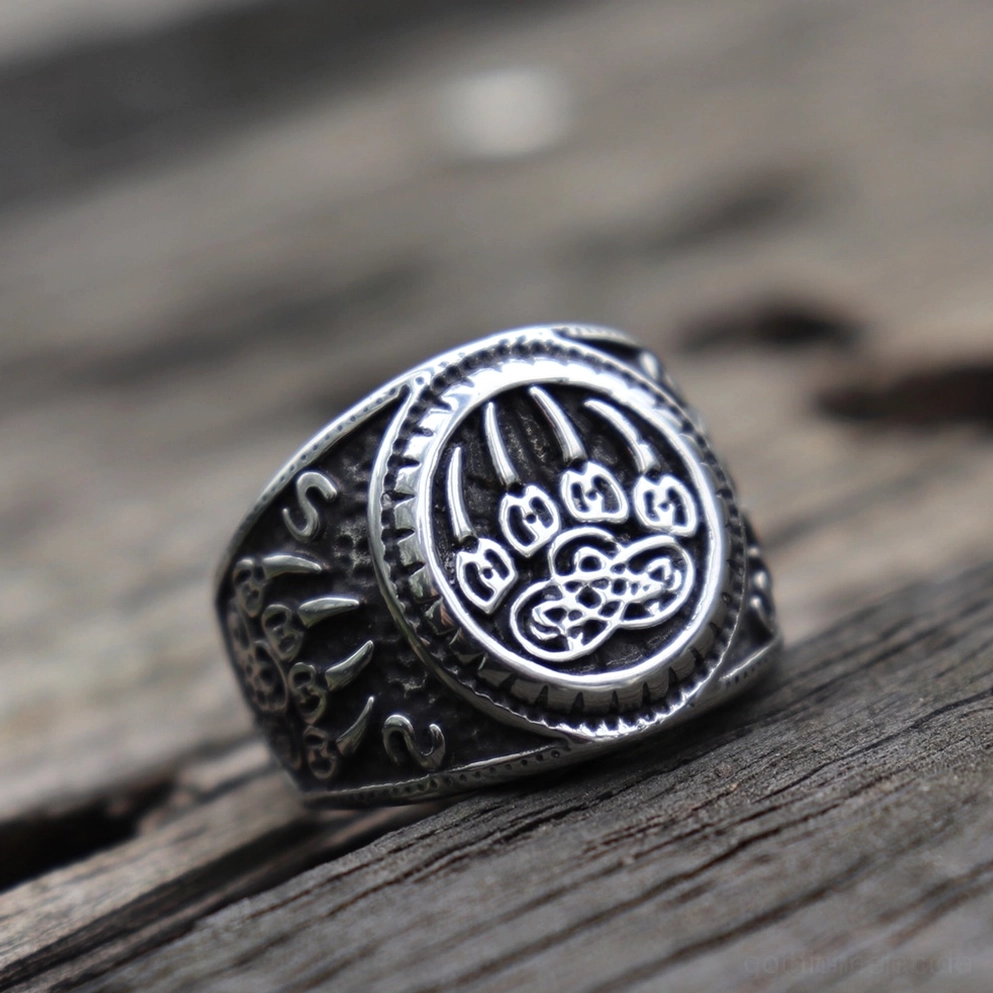 Bärenpfote Keltischer Knoten Gothic Amulett Talisman Ring – polierter vintage-silberner Edelstahl mit Bärenpfote und keltischen Knoten Symbolik für okkulte Ästhetik