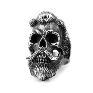 Bartschädel Cocktailring mit Vollbart und Schnurrbart Gothic Statement Ring Frontansicht Edelstahl 316L Vintage Finish