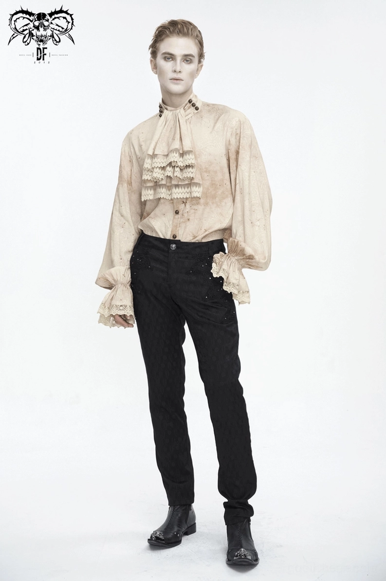Zusätzliche Ansicht, die die beige distressed Stoff-Ästhetik und Gothic-Gesamteindruck des Laternenmännchen Hemds mit Spitzenkrawatte hervorhebt