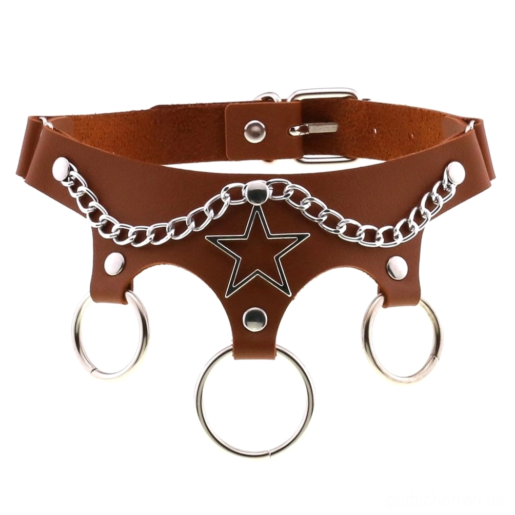 Braun Leder-Stern-Choker mit silberner dekorativer Kettenverzierung Nahaufnahme Detail gotisch