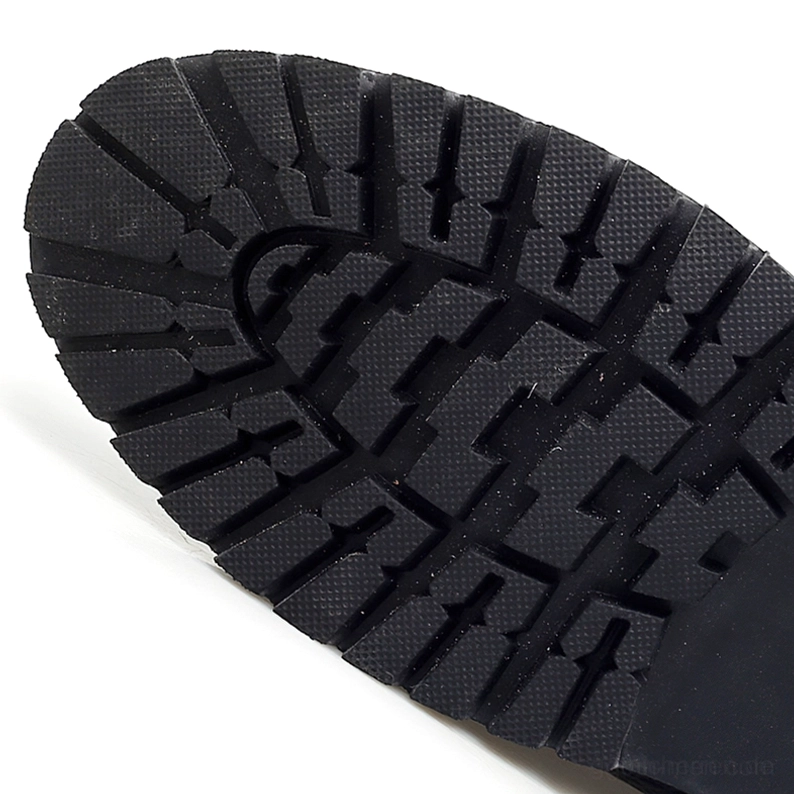 Braune gotische Chelsea Ankle Boots Seitenprofil-Ansicht mit Krokodil-geprägte Textur und elastisches Seitenpanel-Platzierung deutlich erkennbar, klassisches Chelsea-Design