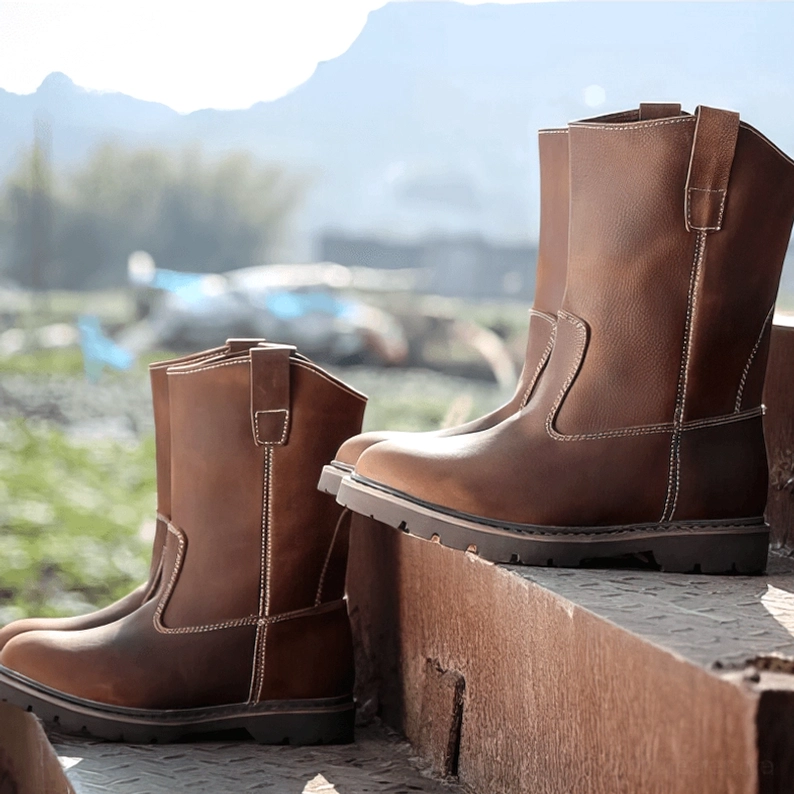 Braune Echtleder Gothic Mid-Calf Stiefel Tiefblickansicht Industrial Plattform Bodenansicht Sohle