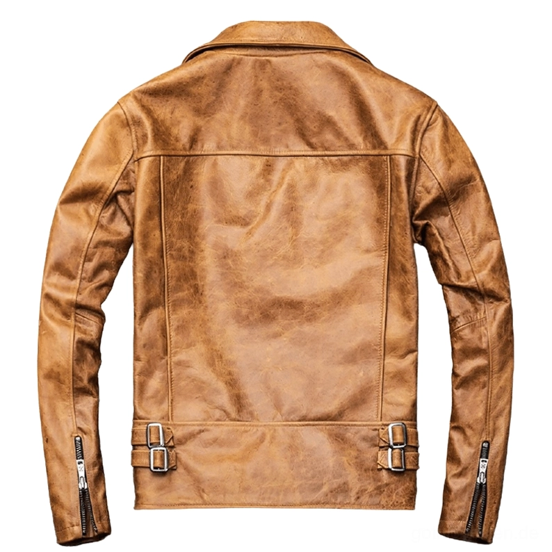 Rückansicht der distressed Camel Leder Motorradjacke mit verstellbaren Taillenbuckles und verstärkten Nähten für gothic Motorrad Ästhetik