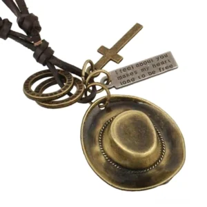 Westernstil Cowboyhut Pendant Halskette mit breiter Hutmütze, silbergrau vintage Metallfinish auf verstellbarer Seilkette, gotische Kettendetails sichtbar