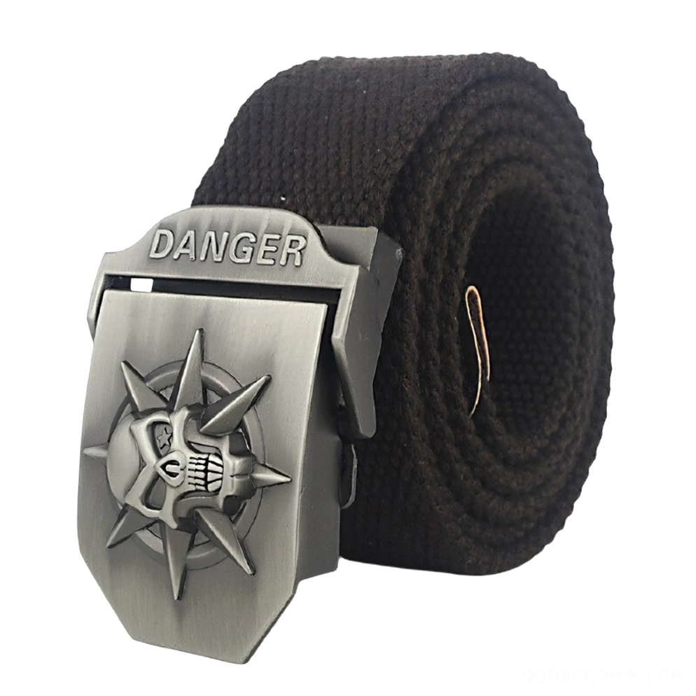 Dunkelbraun Gothic Canvas Gürtel mit nietzengespickter DANGER-Totenkopf-Schnalle, Vorder-Dreiviertel-Aufnahme