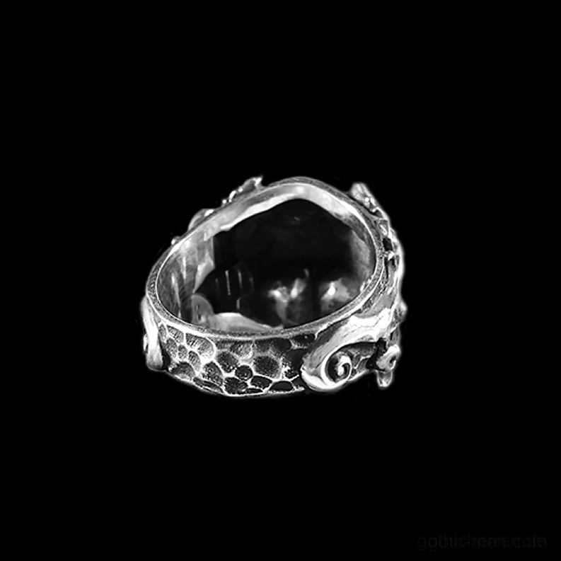 Freimaurer-Totenkopf-Edelstahl-Gothic-Biker-Ring vollständige Produktansicht zeigt Gesamtdesign und gotische Präsenz