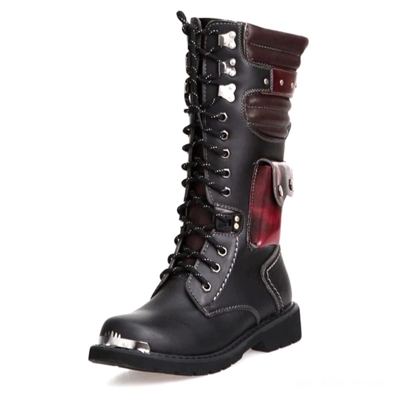 Gothic Alternative Boots Vorderansicht Metallösen Schnürsystem funktionale Tasche Design Heavy-Duty Hardware Studio