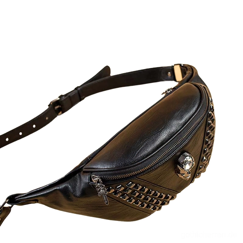 Seitenansicht schwarze Gothic Bauchtasche mit verstellbarem Lederriemen Metall-Reißverschluss-Verschluss und prominenter Schädel-Details aus der Seite