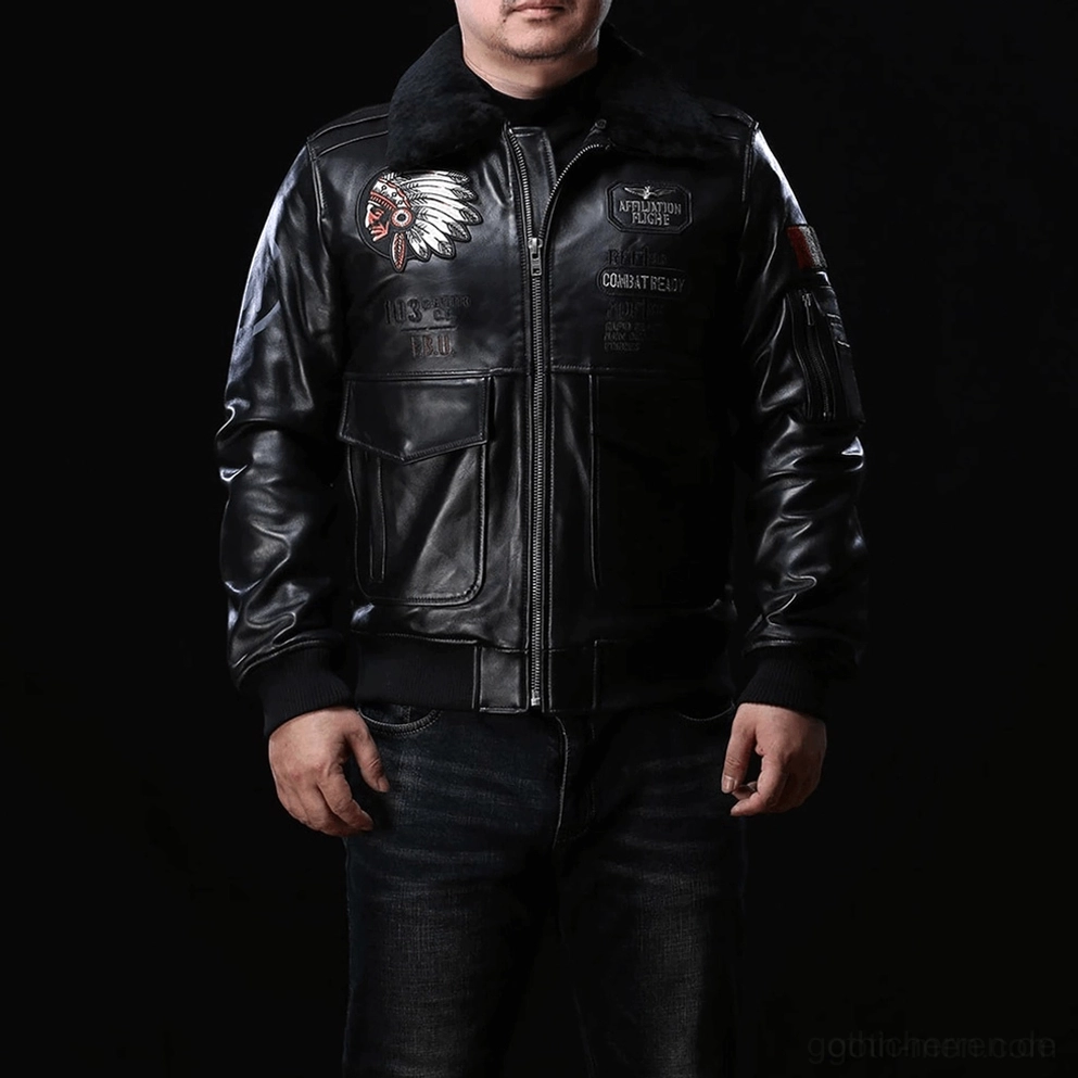 Gothic Lammleder Bomberjacke Detail mit Reißverschluss-Verschluss, Stich-Qualität und Leder-Textur – Premium Handwerkskunst Nahaufnahme