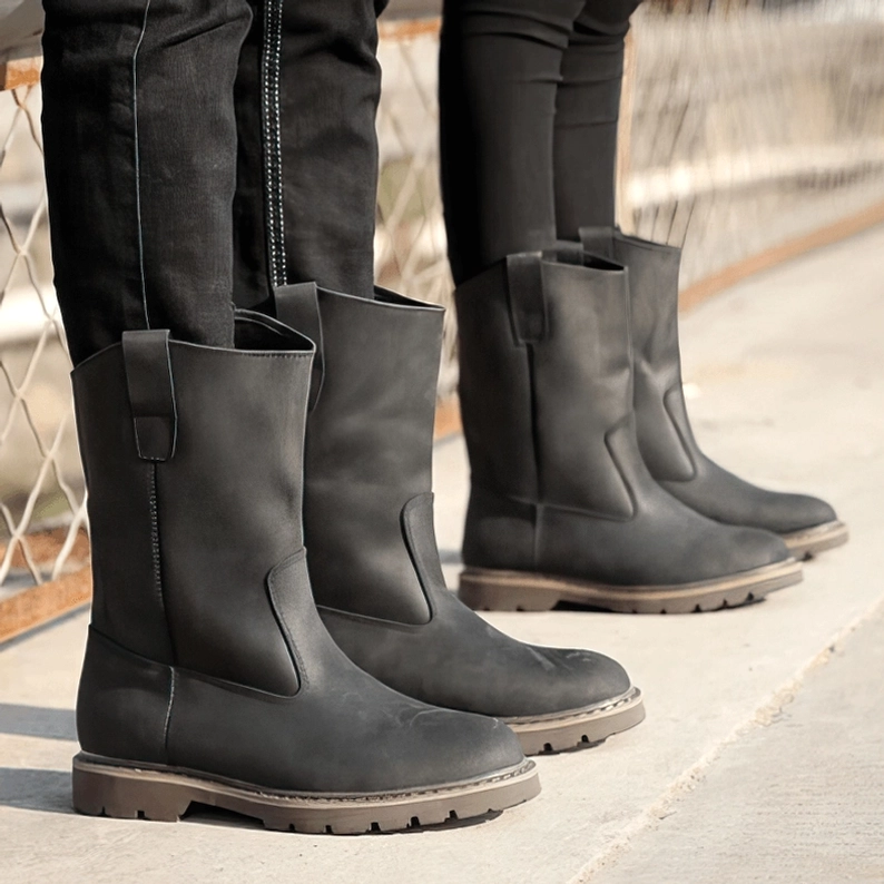 Nahaufnahme Herren Gothic Buckle Stiefel Schnallen-Hardware Detail Echtleder Handwerkskunst Verarbeitung Qualität