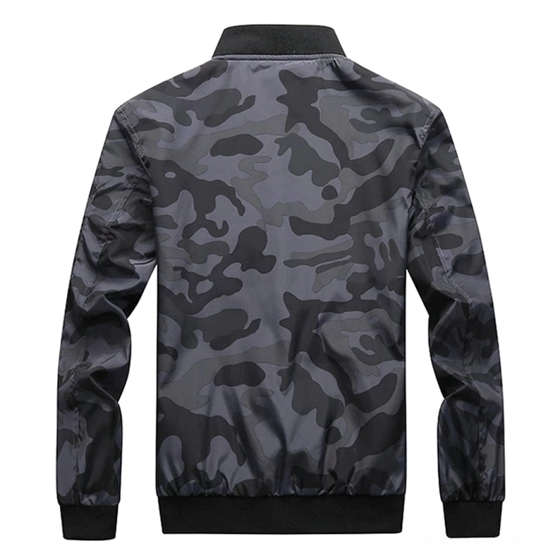 Graugemusterte Camouflage Bomberjacke Rückansicht mit gerippten Abschlüssen, strukturierter Schnitt und kontrastierendem schwarzem Futter