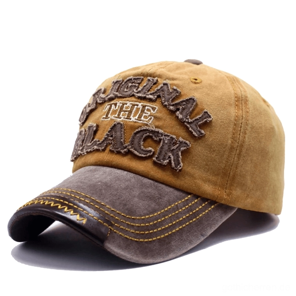 Beige und braun gewaschene Gothic Baseball Kappe mit gelbem Kontrastnähte, Kontrastschirm und gestickertem Buchstaben-Akzent im Vintage-Stil