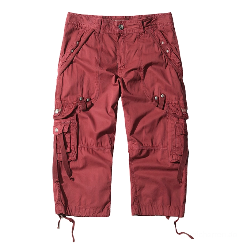 Detailansicht des Taillenband- und Reißverschluss-Fly-Systems von Herren-Cargo-Shorts mit klassischer Konstruktion und ästhetisch sauberen Details für gotische Layering-Outfits