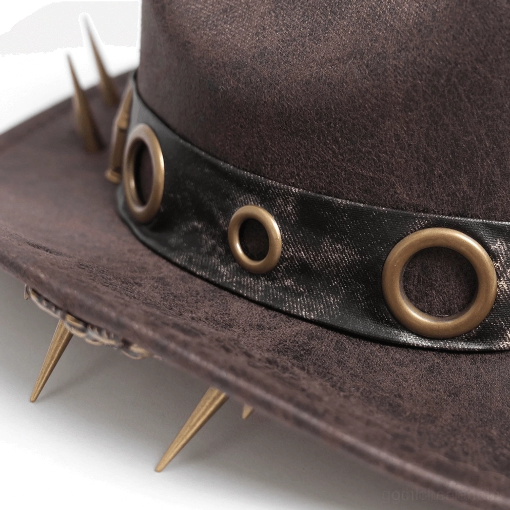 Detaillierte Ansicht des Gothic Cowboyhut Spike-Krempen-Trim, zeigt scharfe metallische Spikes, strukturierte Kunstledertextur und präzise industrielle Befestigung für authentischen Punk-Charakter
