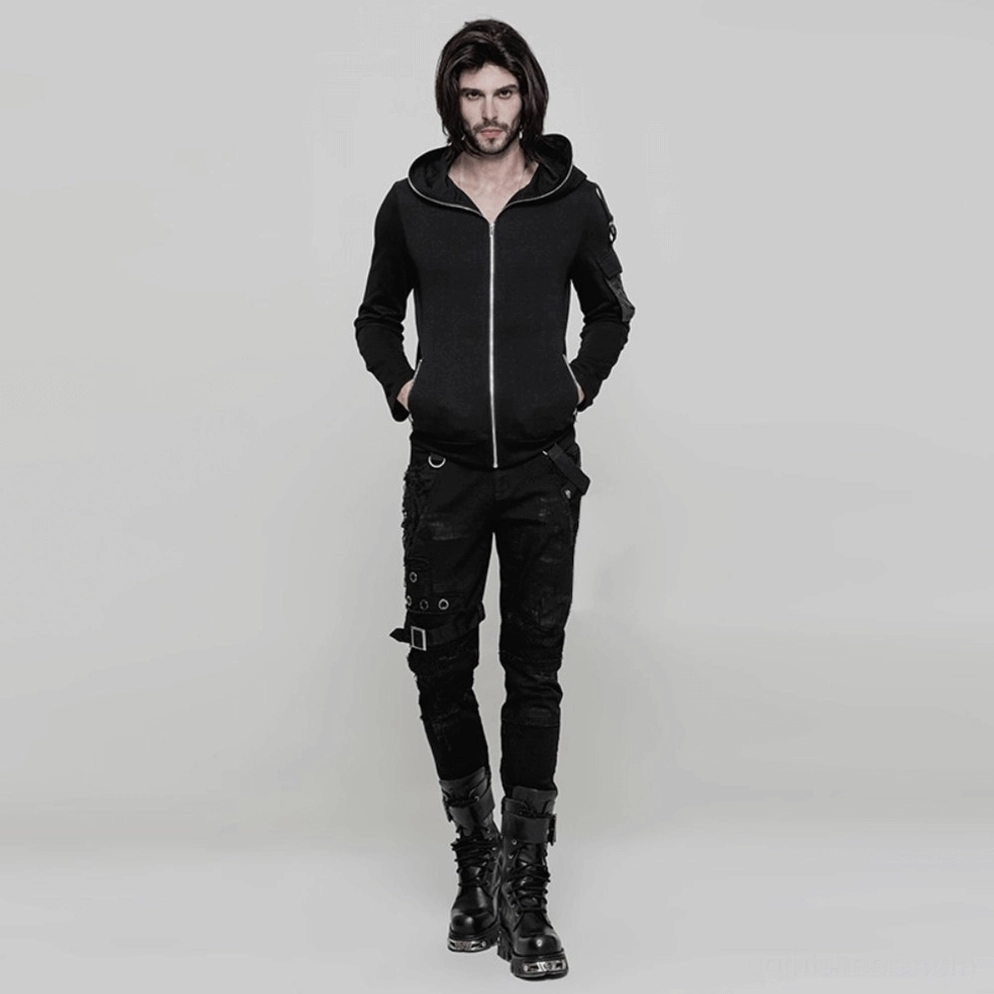 Dreiviertelperspektive schwarzer Gothic-Jeans zeigt Gesamtsilhouette, Passform und Metallhardware-Platzierung