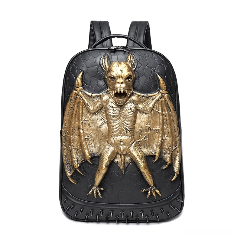 Goldfarbener Gothic Fledermaus Rucksack mit Krokoprägung und verstärkten Nieten am unteren Rand