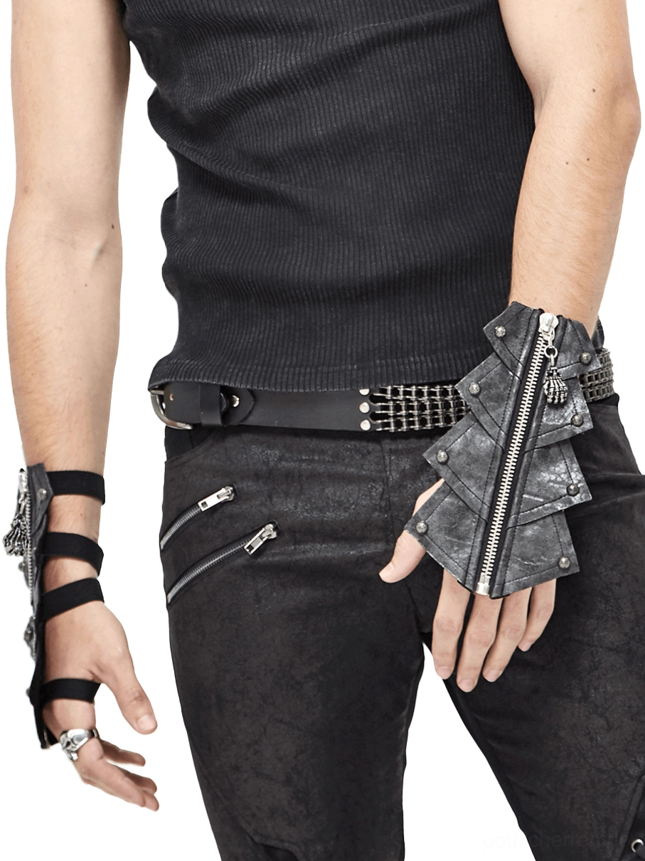 Zwei Variationen von Gothic fingerlose Handschuhe nebeneinander, mit distressiertem Kunstleder, Metall-Reißverschlüssen und eingeprägten Nieten-Details