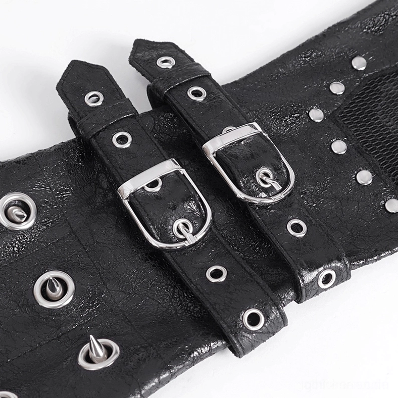 Detaillierte Nahansicht von Gothic-Handschuh-Hardware inklusive schwarzer Lederbasis, Metallschnallen, chirurgische Metallösen und Kegelniet-Befestiger