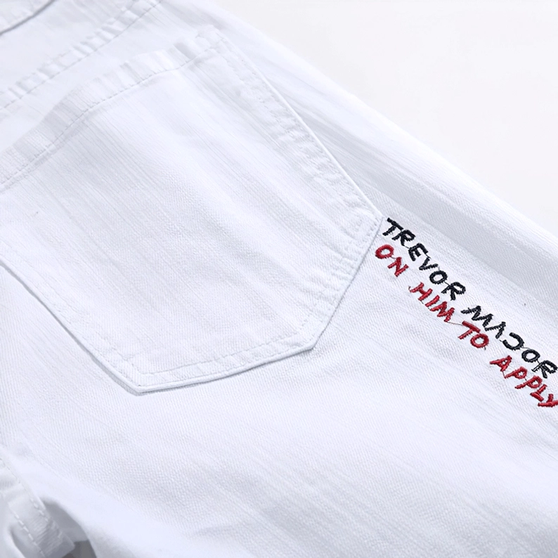 Gothic-Jeans Stoff-Textur und Material-Detail, zeigt hochwertige Tencel-Material-Weichheit, Druck-Qualität und Premium-Eigenschaften des erweichten Denims