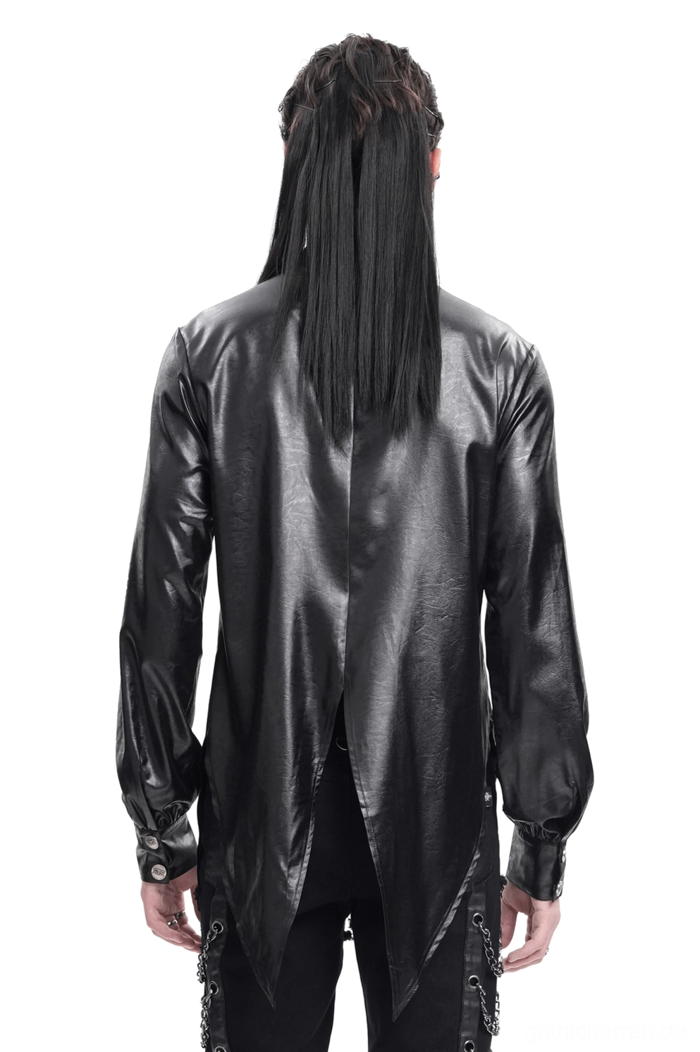 Gothic-Kettenhemd für Herren, Rückansicht mit gespaltenem asymmetrischem Saum und Kettenverzierungen auf schwarzem Kunstleder