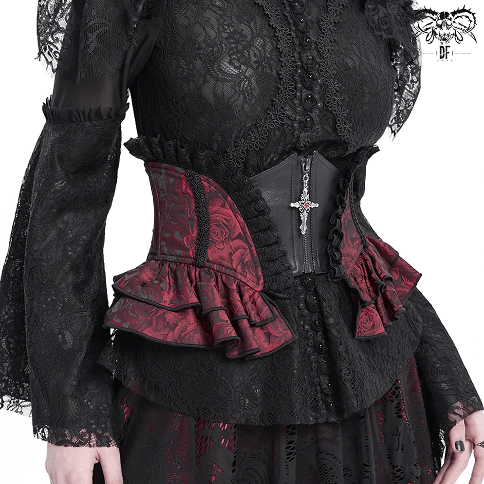 Gesamtansicht des weinroten Gothic Korsettgürtels mit Konstruktion, Rosen-Brokatt-Textil, Kreuz-Charm, schwarze Lederpaneel und Schnürrücken-Design zusammen