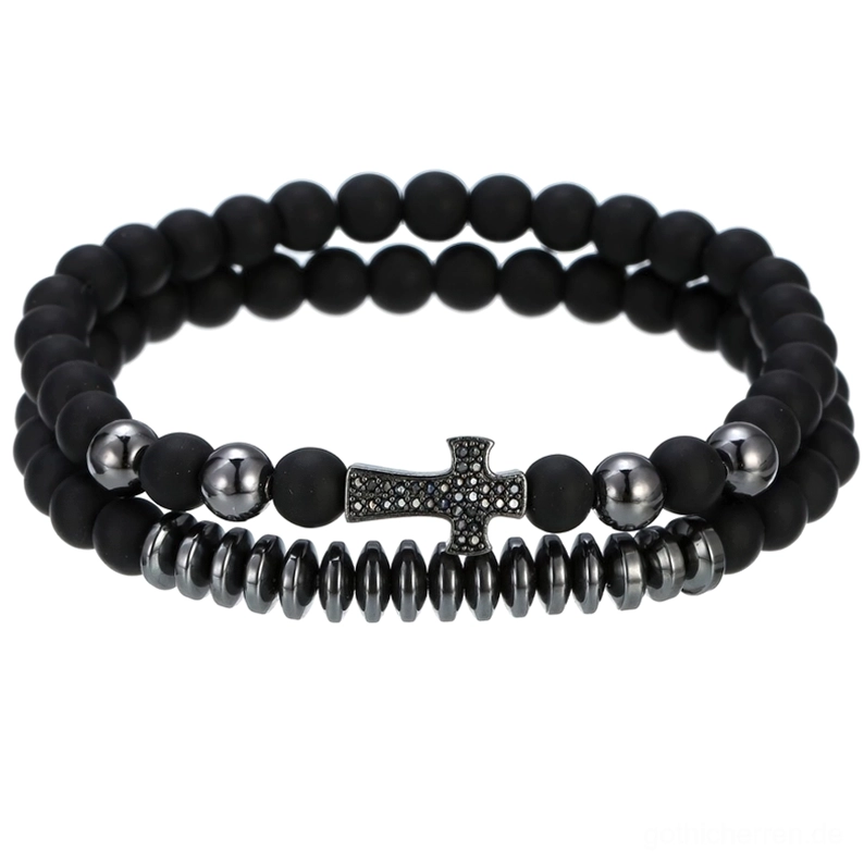 Gunmetal schwarzes gotisches Lava-Stein Armband mit Kreuz-Pendant, Flat-Lay Produktansicht, Alternative Mode Schmuck für Unisex