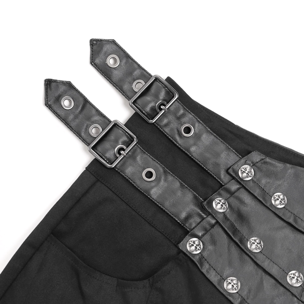 Gesamte Textur und Materialqualität der schwarzen Gothic Lederhose mit mattschwarzer Oberfläche
