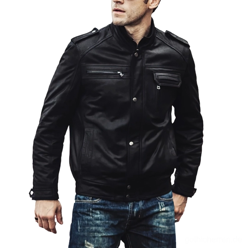 Schwarze Gothic Herren Lederjacke mit Stehkragen Vorderansicht Dreiviertelperspektive silberne Hardware echtes Schweinsleder