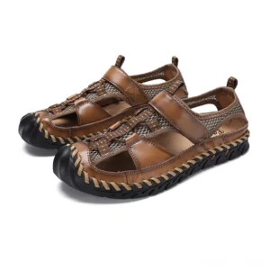 Gothic Ledersandalen Draufsicht mit handgenähtem gewebtem Absatz und dunkler Spaltleder-Oberseite aus Premium-Material