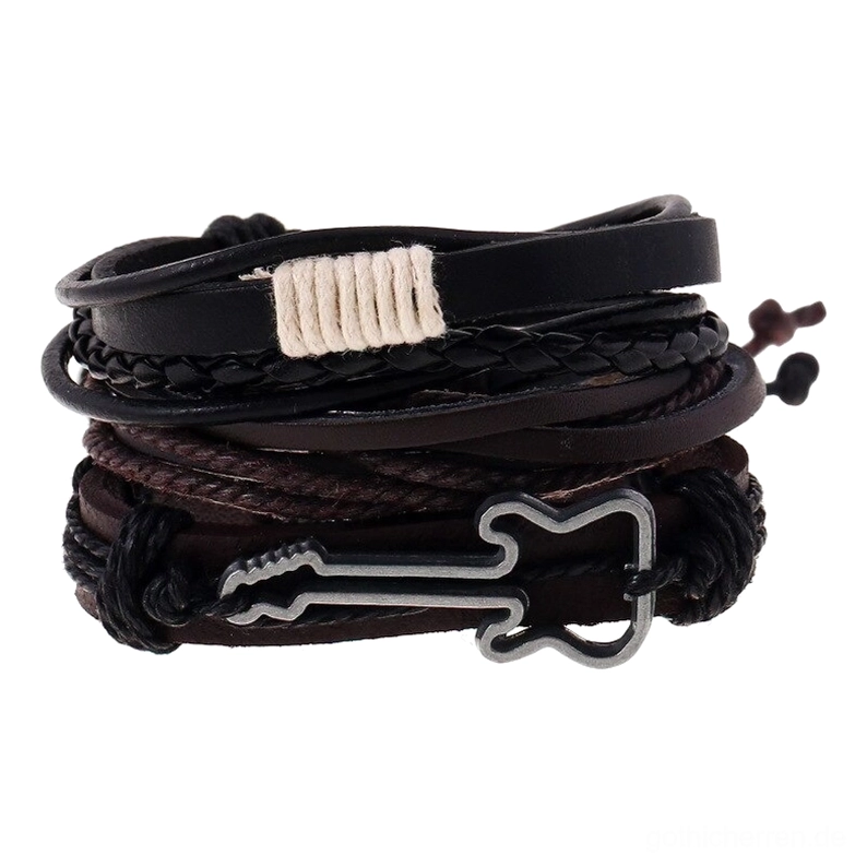Gothic mehrlagiges Lederarmband mit Vintage Gitarren-Charm und geflochtener Kordel in Braun und Schwarz, Draufsicht Flachlage auf weißem Hintergrund mit verstellbarem Schnürverschluss