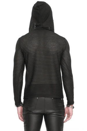 Gothic gestreifter Mesh-Kapuzenpullover von hinten auf männlichem Model, durchscheinende Mesh-Streifen und lange Ärmel, getragen mit schwarzer Lederhose