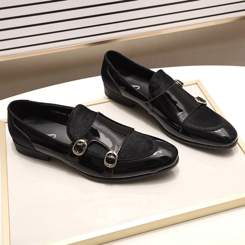 Gothic Lackleder Loafer – Premium-Material-Finish und Hardware-Inspektionsdetail zeigt Oberflächenqualität