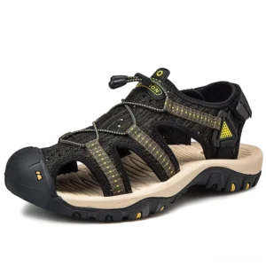 Schwarz-grüne Gothic Sandalen mit gelben Dekorierten Riemen beige Gummisohle rutschfest Herren Sommer Strand Schuhe Seitenansicht