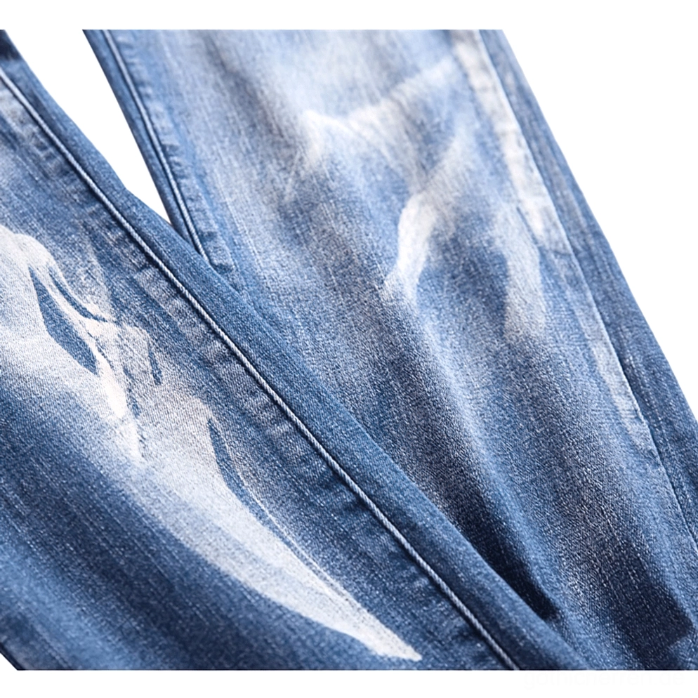 Gothic-Schädel- und Geisterhand-3D-Druck auf Stretch-Denim mit fortgeschrittener 3D-Drucktechnik-Demonstration
