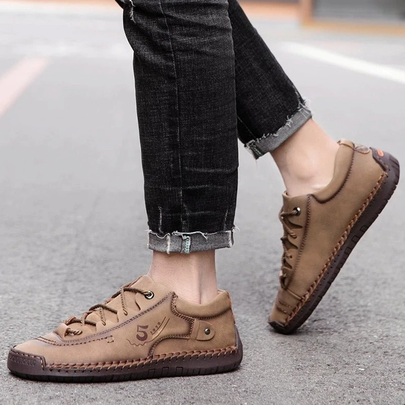 Dark-Ästhetik Herren-Gothic Schnürschuhe perfekt für Alternative Fashion und zeitgenössischen Goth-Style Casual-Wear, Subkultur-Bewegung