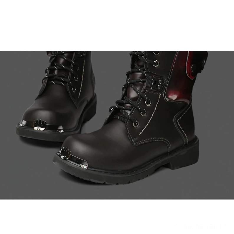 Schwarzer Leder Gothic Schnürstiefel Paar Ansicht grauer Hintergrund Contemporary Alternative Fashion Style Herren