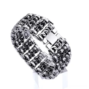 Gothic-Totenkopf-Armband Seitenprofil zeigt hohlgravierte Schädel-Struktur, innere Kettenglieder und Konstruktionsdetails