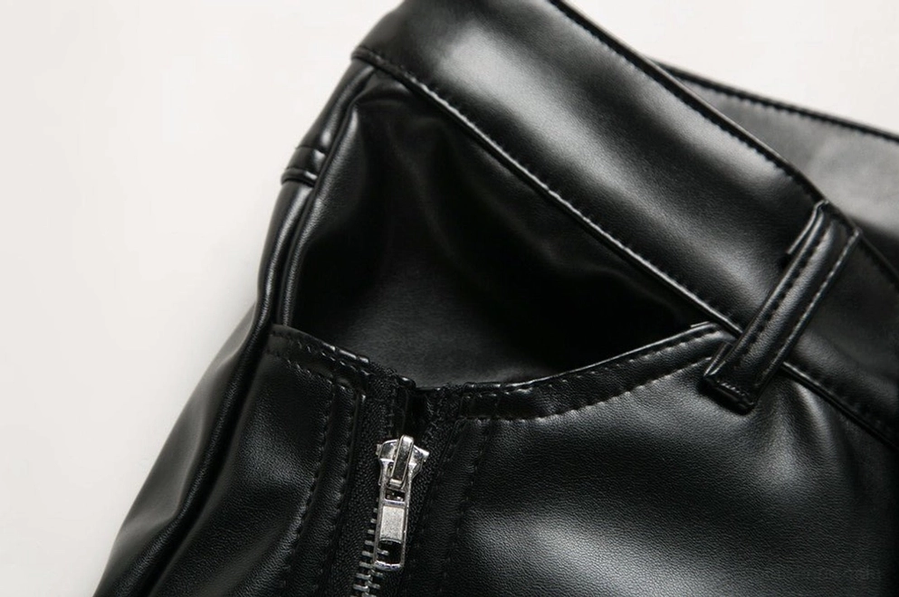 Seitliche Tasche mit Reißverschluss auf Slim-Fit Gothic Alternative Fashion PU-Kunstleder-Lederhose