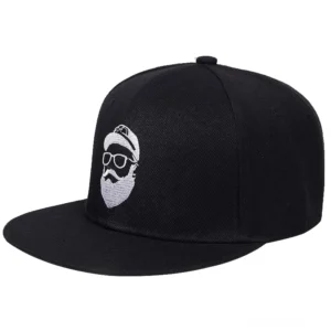 Schwarze Gothic Snapback Kappe mit weißem gestickeltem Bartmotiv und Brille – Vorderansicht Alternative Baseball Cap für Gothic Fashion