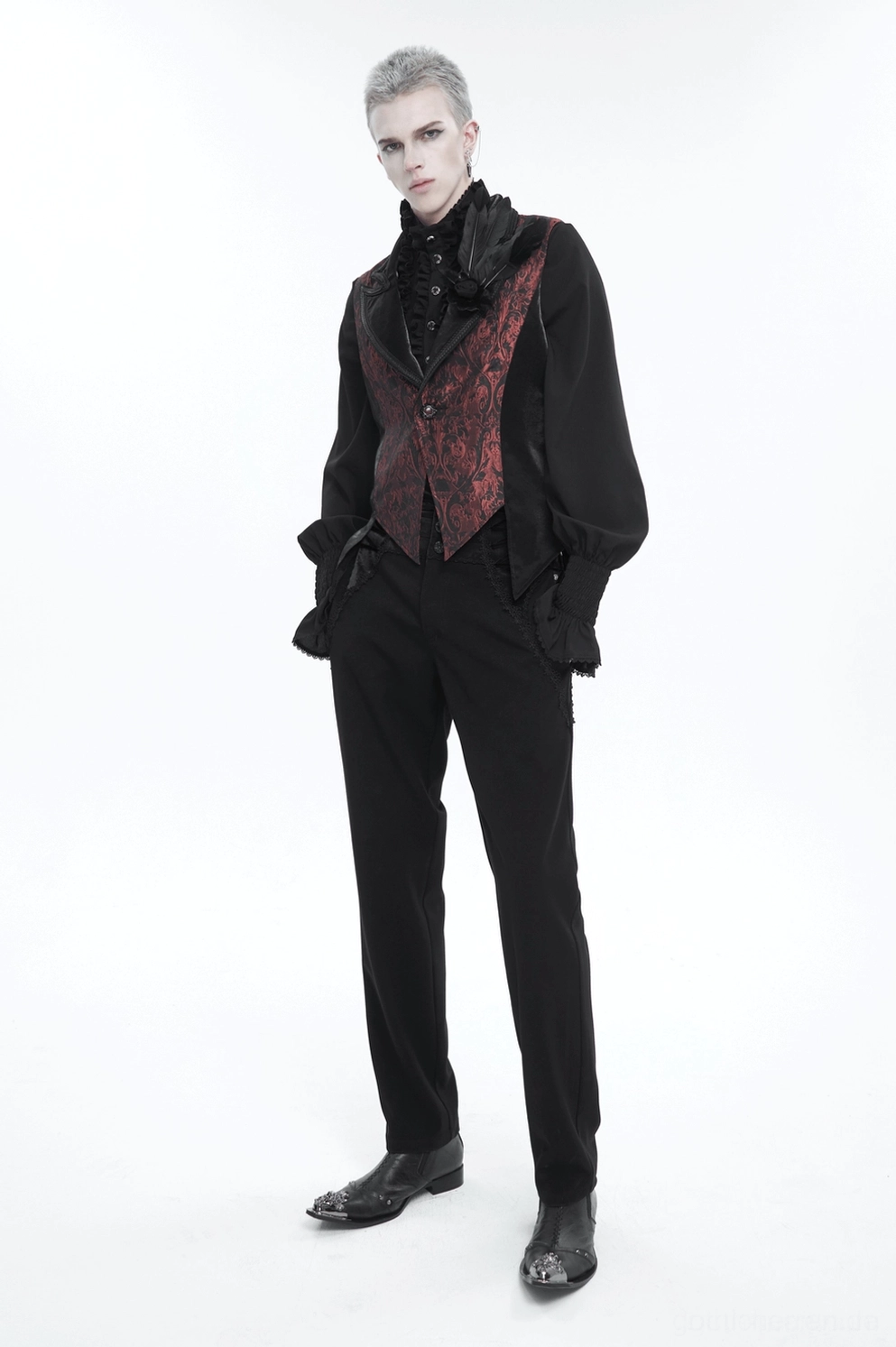 Gothic swallowtail anzugweste gesamtkörper-aufnahme zeigt angepasste silhouette, proportionales design-layout, schwalbenschwanz-saum-länge, struktur-details, formale gothic-fashion-statement