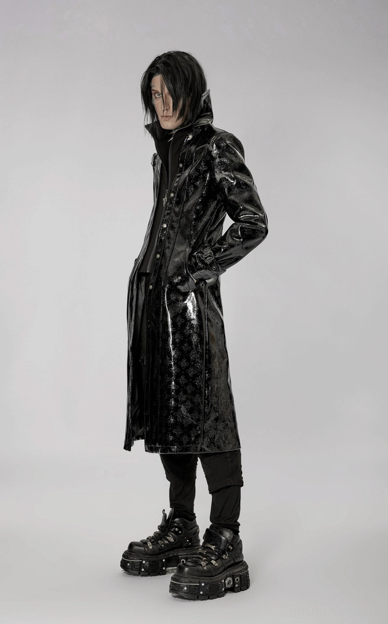 Schwarzer gothischer Lackleder-Trenchcoat Frontprofil mit Stehkragen, Metallhardware und hochglänzender Oberflächenfinish