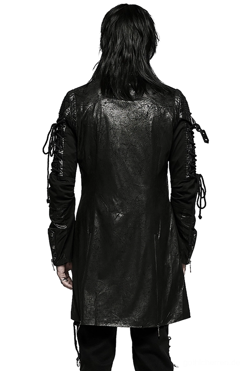 Rückansicht des schwarzen Gothic-Trenchmantels zeigt strukturierte Schulterpartie, Schnürelemente und charakteristische rissige Lederoberfläche