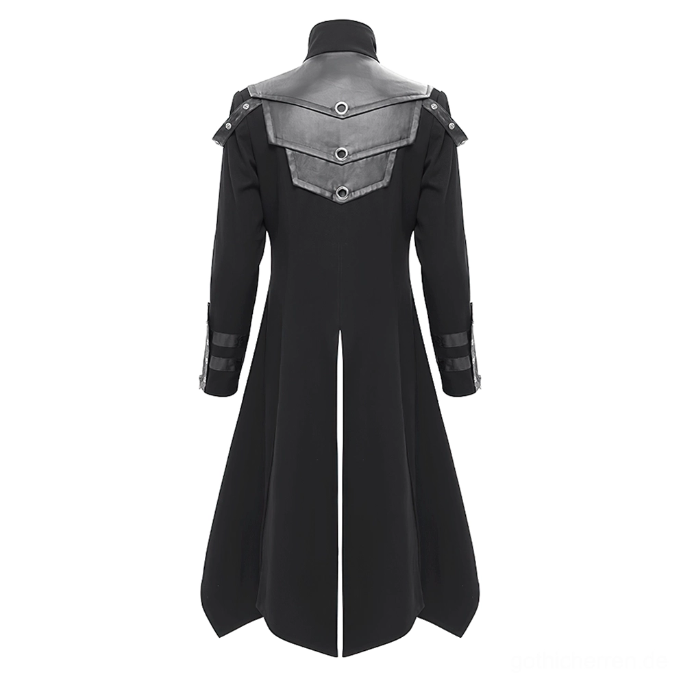 Rückseite des schwarzen Gothic-Trenchcoats auf Mannequin, zeigt oberes Leder-Rückenpanel und zentralen Rücksplitt mit asymmetrischer Schnittführung
