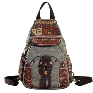 Gothic Tribal embroidered canvas Rucksack mit geometrischen Stammesmustern Frontansicht – handgefertigte bohemische Boho Tasche für alternative Mode und spirituelle Wanderlust