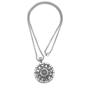 Gotische Zodiak Anhänger Halskette vollständige Anzeige Rolo-Kette Titanium Edelstahl Anhänger Halskette hängend weiß Hintergrund
