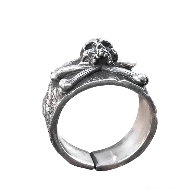 Draufsicht 999er Sterlingsilber Gothic-Totenkopf-Ring mit gehämmerter Oberflächentextur und gealtertem Silberfinish – Seitenansicht Detail