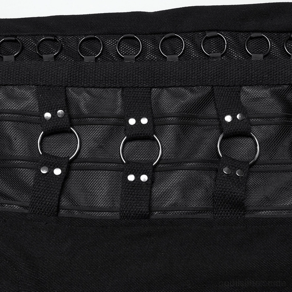 Metallring-Hardware-Detailansicht – Genietete Befestigung auf Mesh-Unterlage, matte schwarze Stahlfinish und professionelle Rivet-Konstruktion