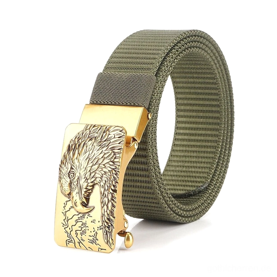 Grüner Canvas Tactical Gürtel mit goldfarbener Adler-Schnalle alternative Farbvariante Dreiviertelseitenansicht für Waldrausch-Vibes