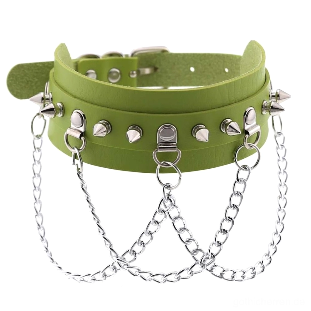 Grüner veganer Leder Spike Choker mit Ketten-Details, mehrlagiges Design mit silbernen Kegel-Spikes und Metallketten-Dekoration, Gothic Schmuck