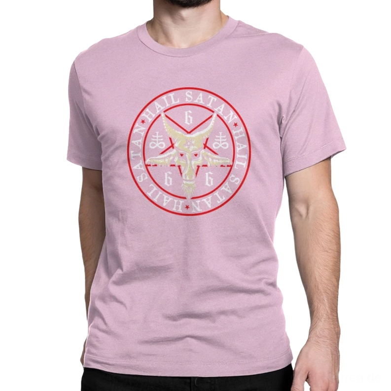 Hellrosa Gothic-Pentagramm-T-Shirt auf Model – subversive dunkle Feminität und alternative Ästhetik